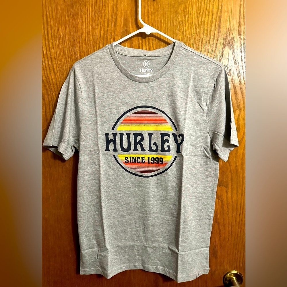HURLEY TEE (NWT) - Picture 1 of 3
